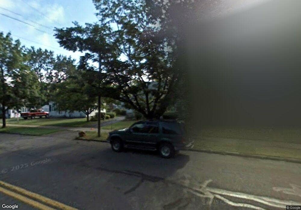 257 Roosevelt Ave, Springfield, MA 01118 - photo 1