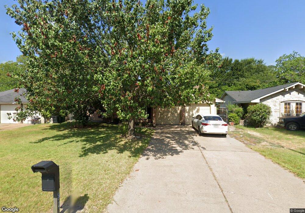 8627 Cottage Gate Ln, Houston, TX 77088 - photo 1