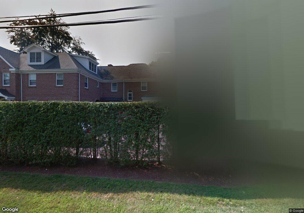 35 Maple St, New Canaan, CT 06840 - photo 1