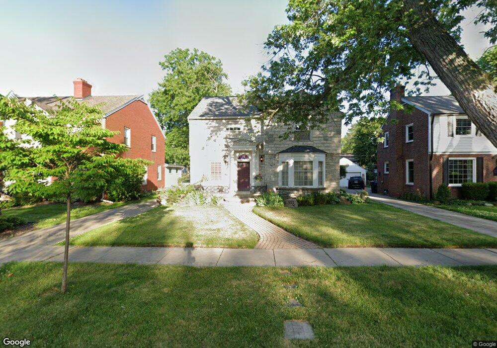 922 Maxine St, Flint, MI 48503 - photo 1