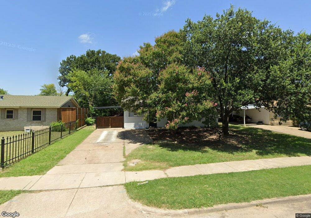 1319 Briarwood Dr, Mesquite, TX 75149 - photo 1