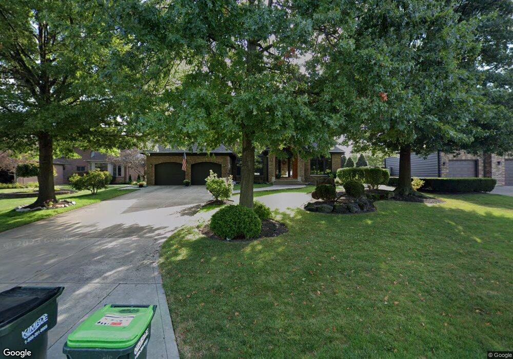 1821 Cedarhurst Dr, Wickliffe, OH 44092 - photo 1