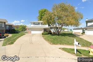 10636 M St, Omaha, NE 68127