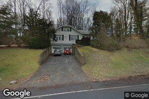 132 Kissam Ln, Glenwood Landing, NY 11547