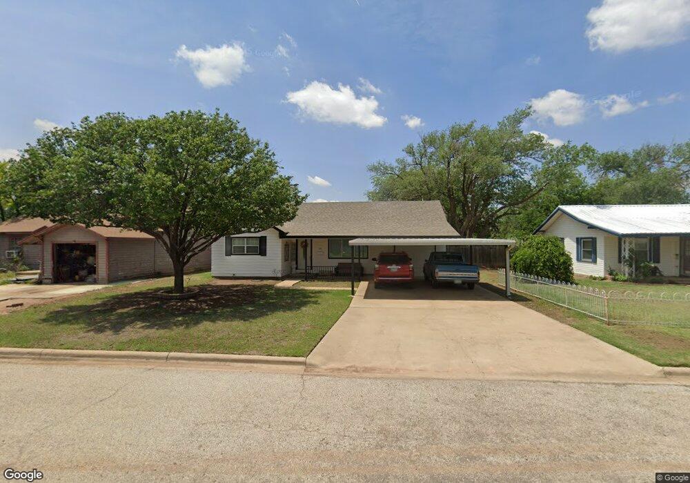 1007 Wayland St, Plainview, TX 79072 - photo 1