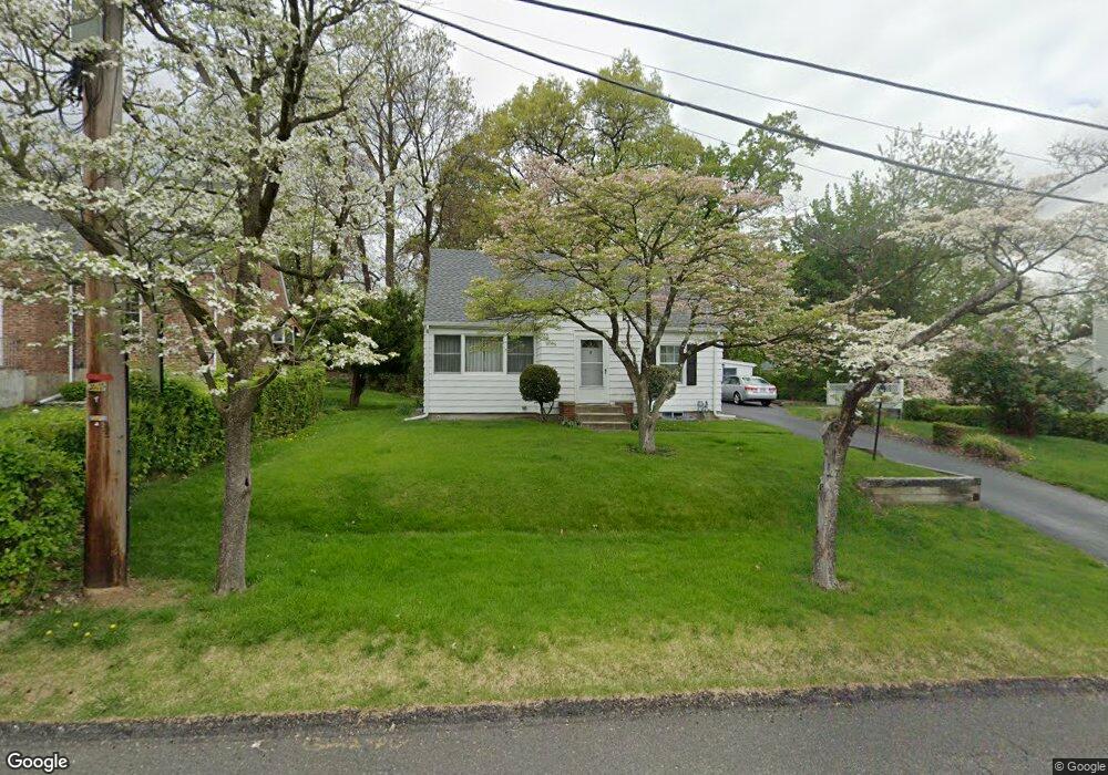 9 Hudson View St, Garnerville, NY 10923 - photo 1