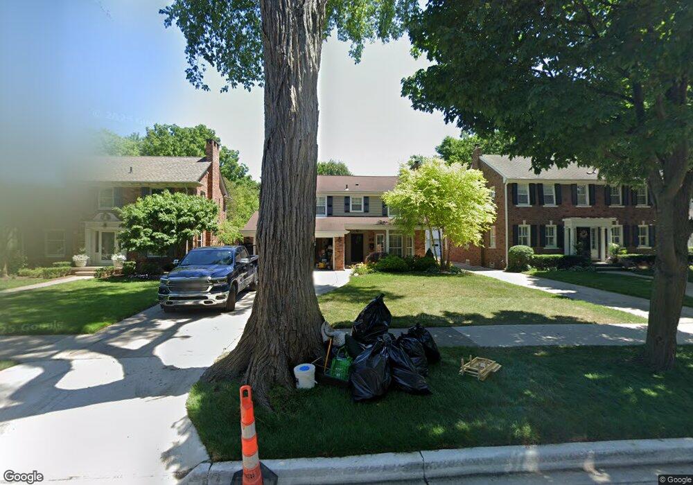 656 Rivard Blvd, Grosse Pointe, MI 48230 - photo 1