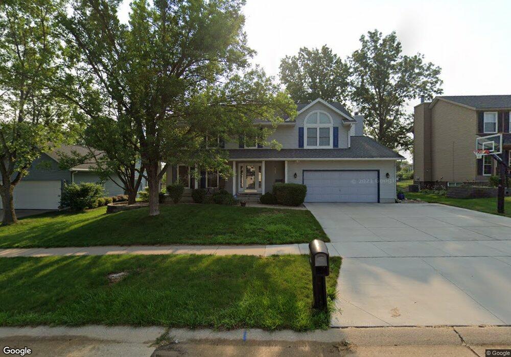 4600 Coventry Ln NE, Cedar Rapids, IA 52402 - photo 1