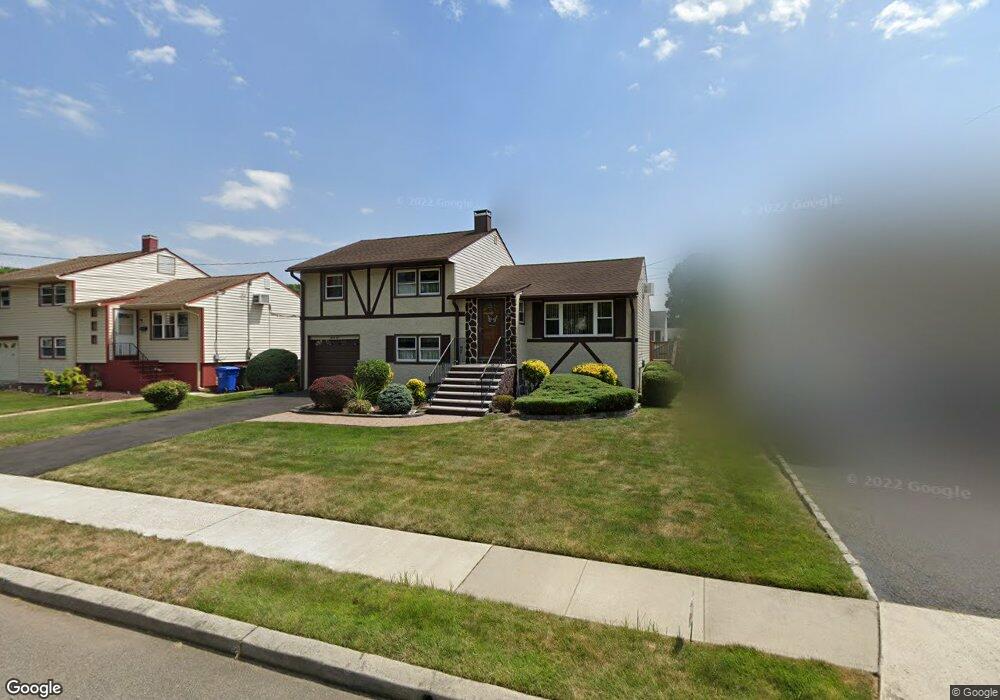 31 Neptune Place, Colonia, NJ 07067 - photo 1