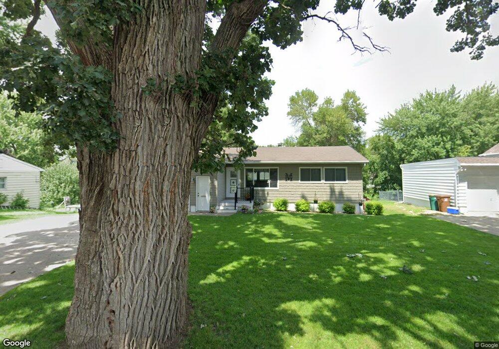 207 E Hawthorne St, Albert Lea, MN 56007 - photo 1