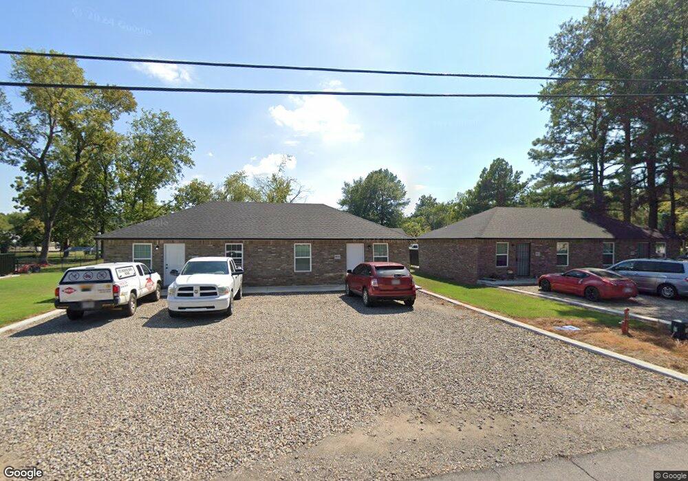 306 SW 3rd St, Muldrow, OK 74948 - photo 1