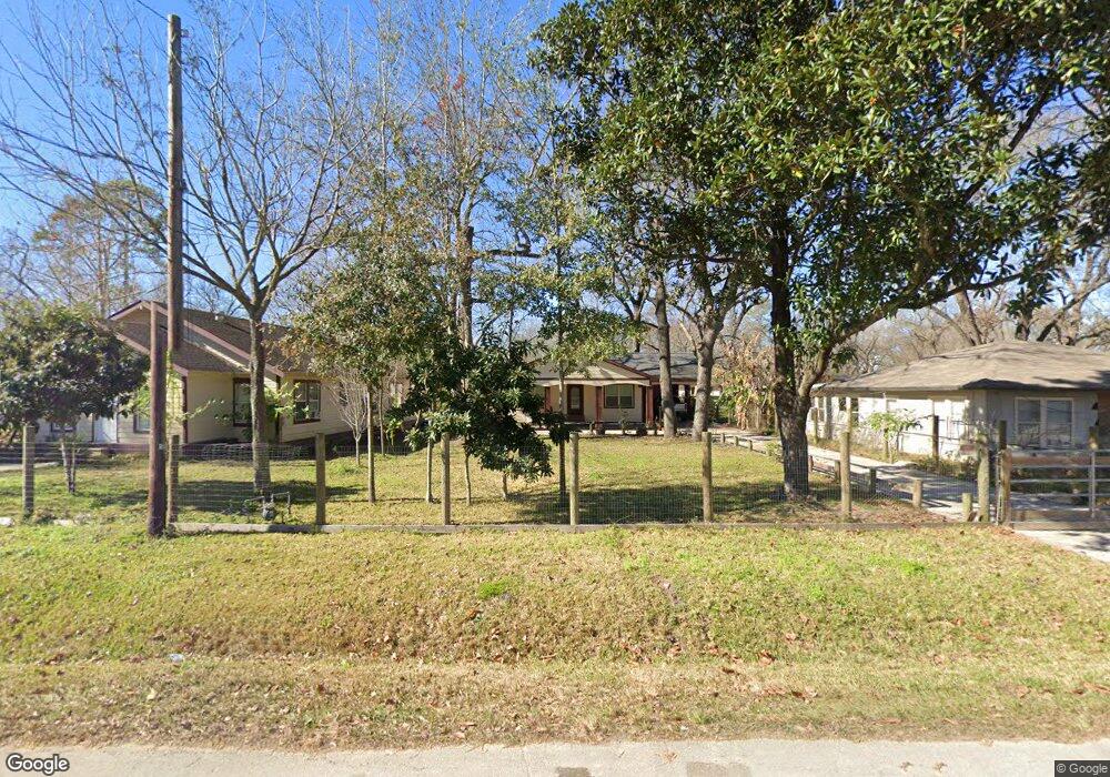 9421 Sherbourne St, Houston, TX 77016 - photo 1