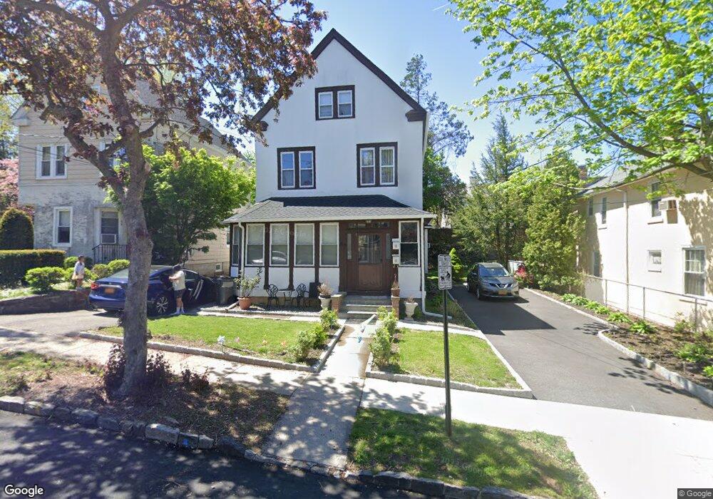 63 Wallace St unit 2, Tuckahoe, NY 10707 - photo 1