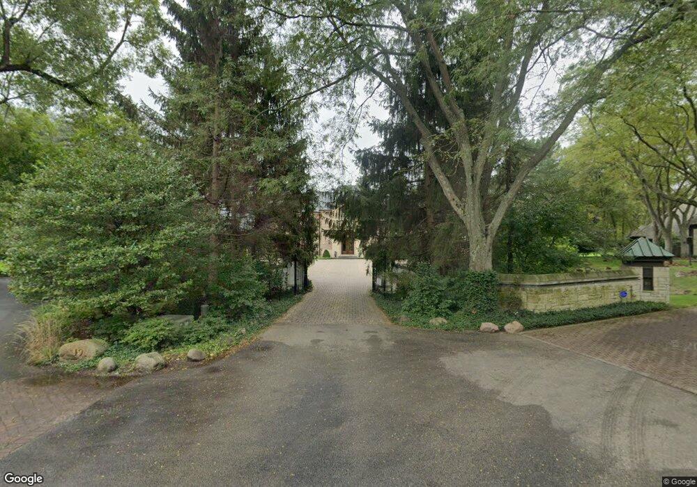 10 Meadowood Ln, Northfield, IL 60093 - photo 1