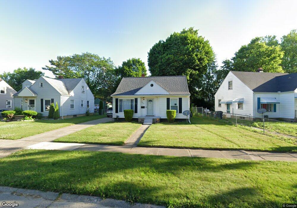 2325 Gold Ave, Flint, MI 48503 - photo 1