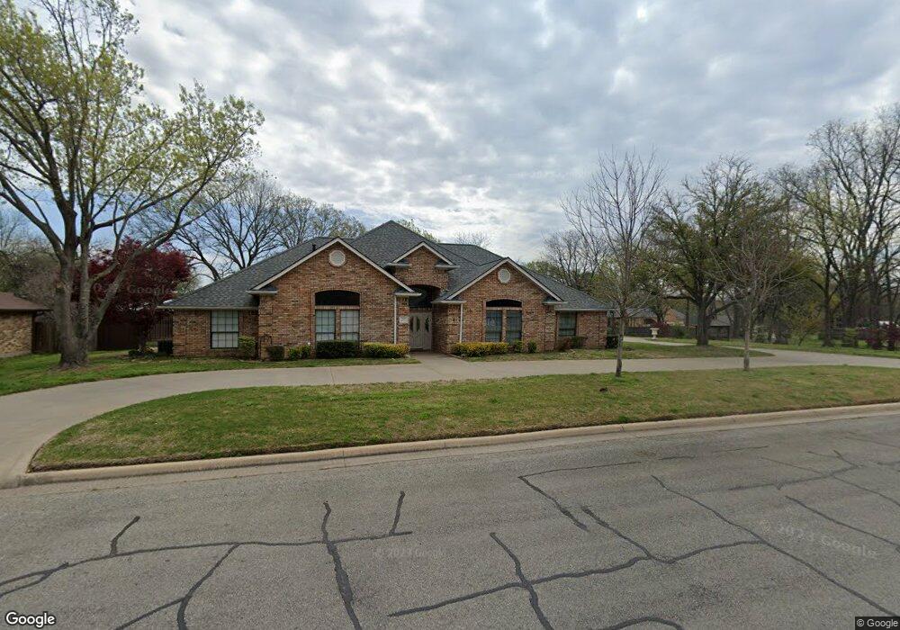 2102 Pecan St, Bonham, TX 75418 - photo 1