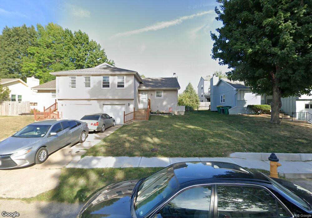 6311 Hallet St, Shawnee, KS 66216 - photo 1