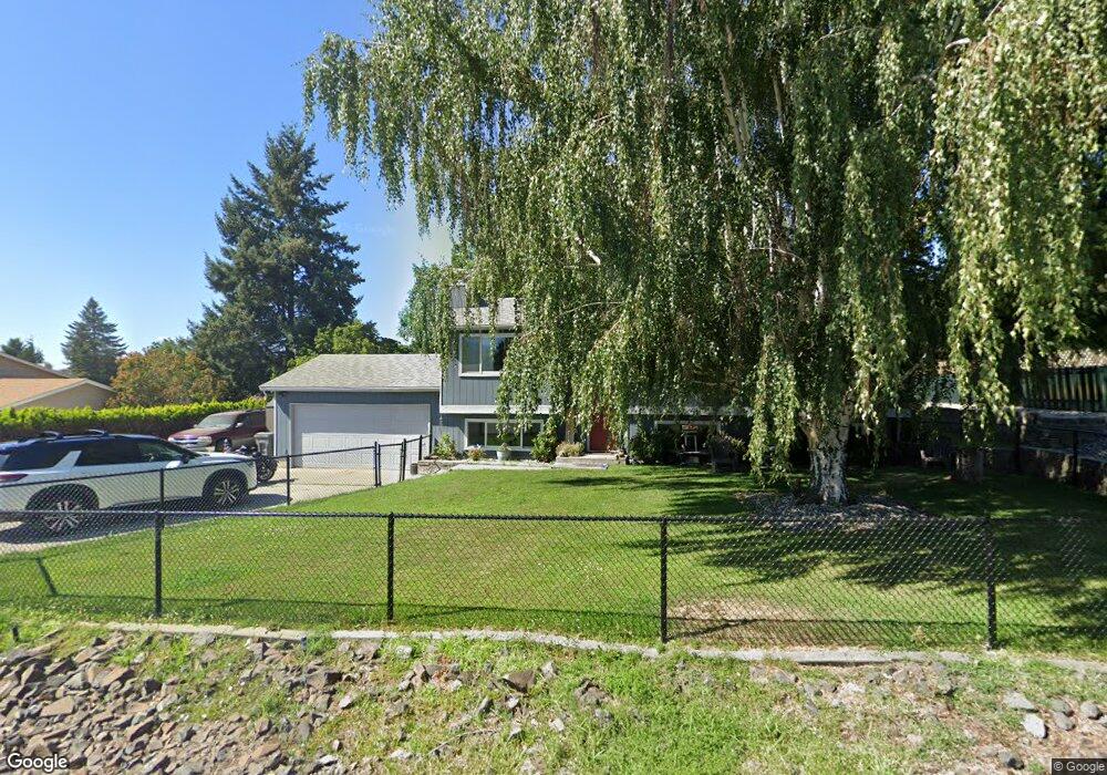 809 Manzanal St NE, East Wenatchee, WA 98802 - photo 1
