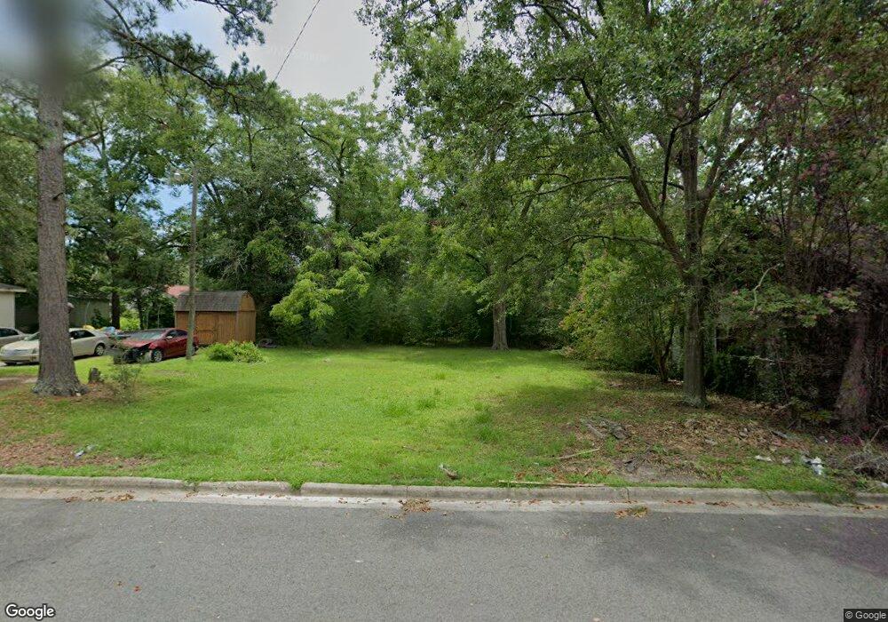 213 6th Ave NW, Moultrie, GA 31768 - photo 1