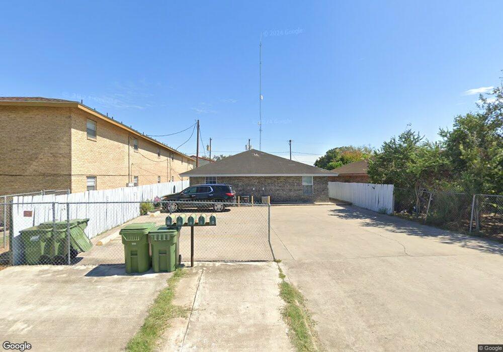 304 S 8th St, Donna, TX 78537 - photo 1