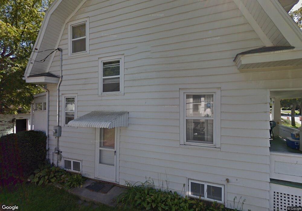 311 Highland Dr NW, Cedar Rapids, IA 52405 - photo 1