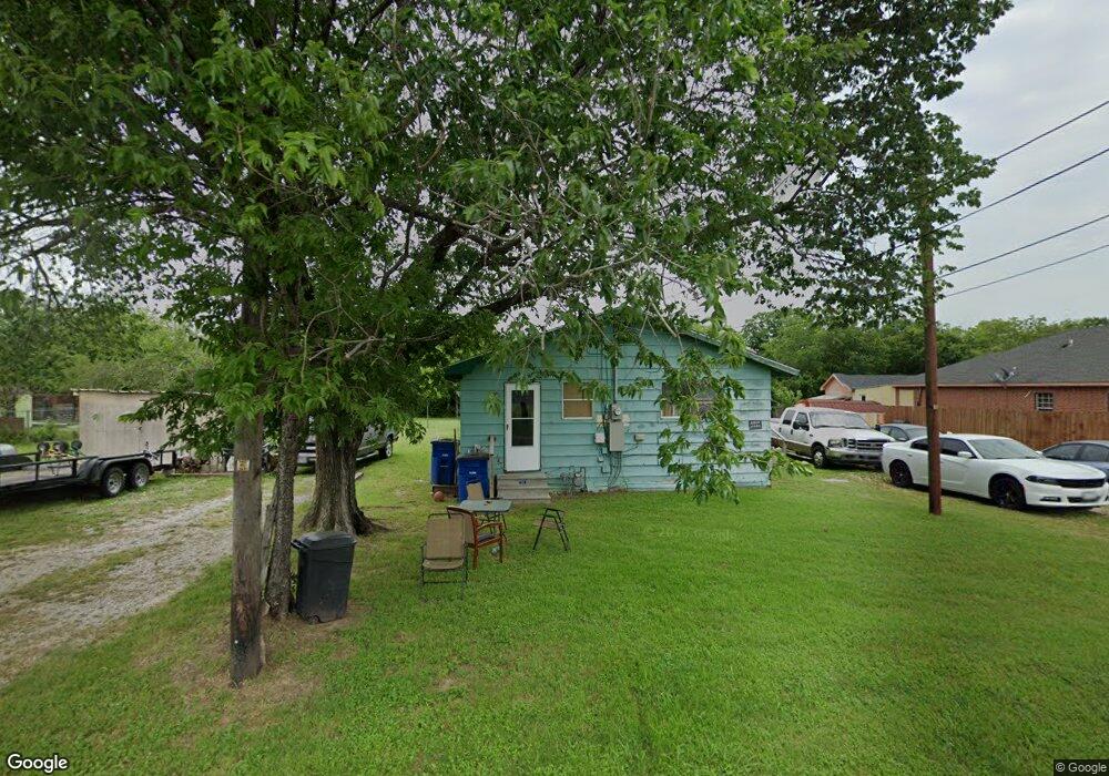 1306 Faulkner St, Ennis, TX 75119 - photo 1