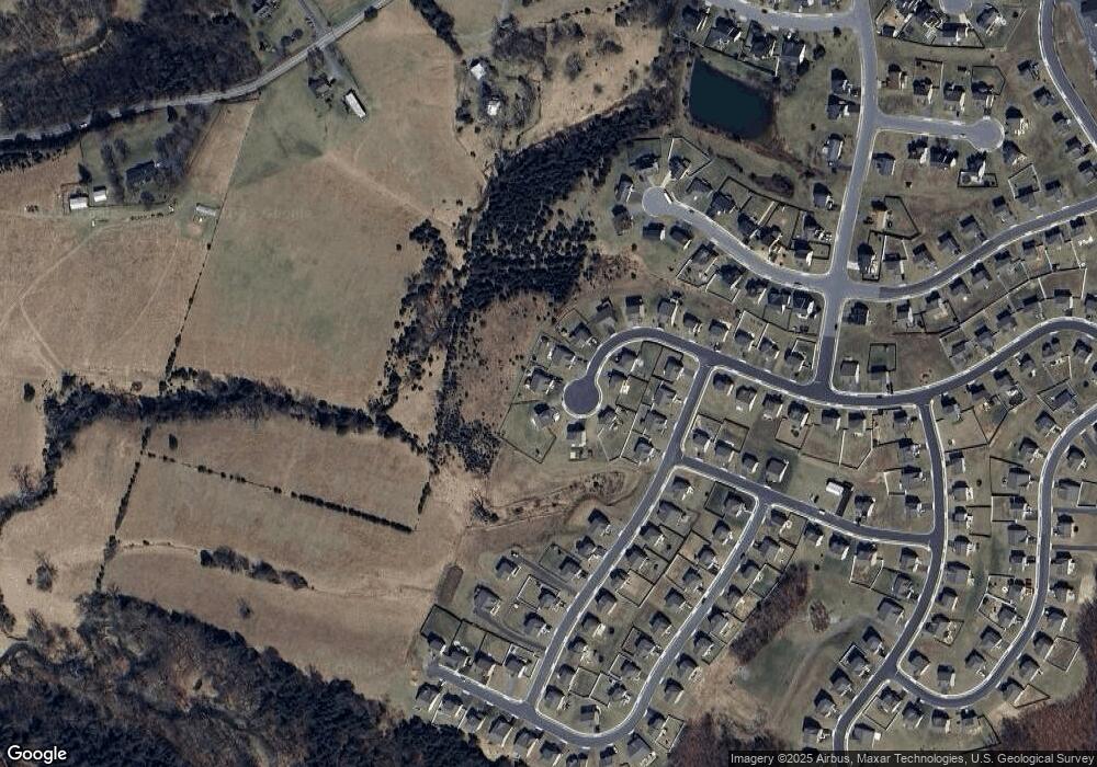 152 Alabio Ct, Bunker Hill, WV 25413 - photo 1