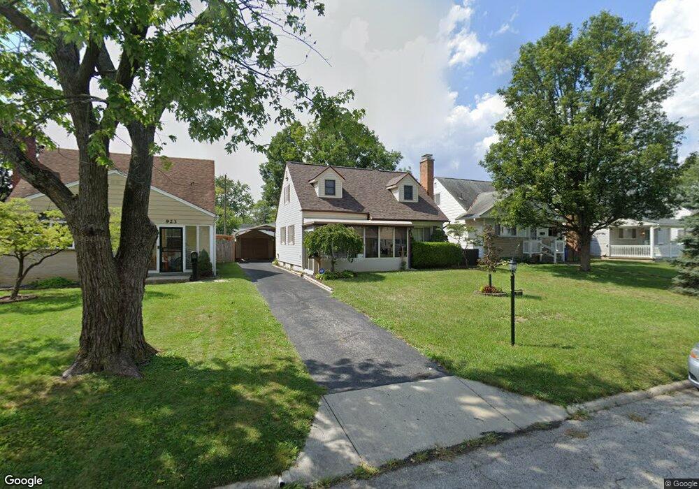 917 Chestershire Rd, Columbus, OH 43204 - photo 1