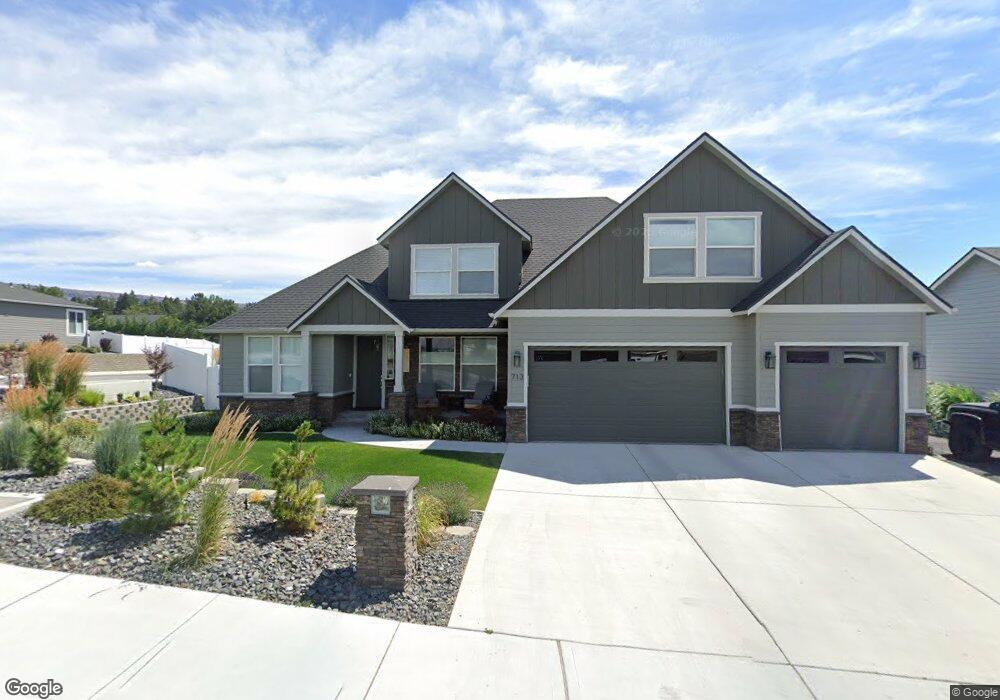 713 S Perry Ave, East Wenatchee, WA 98802 - photo 1
