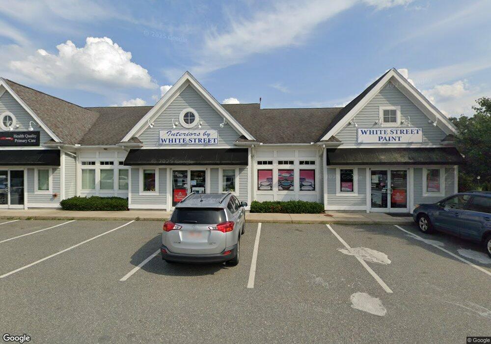 1005 Osgood St, North Andover, MA 01845 - photo 1