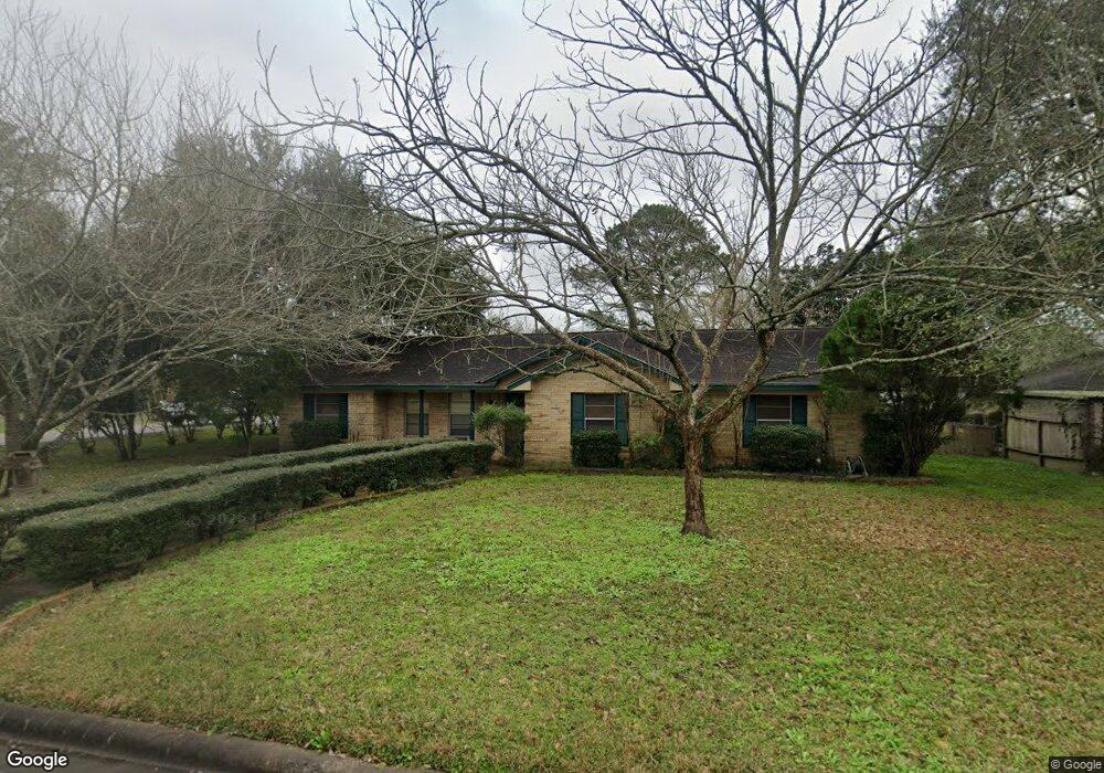 1701 Jones St, Alvin, TX 77511 - photo 1