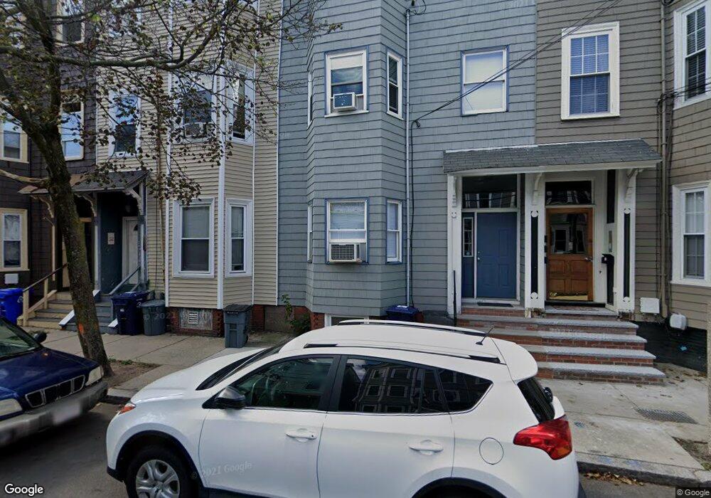 239 W Fifth St unit 2, Boston, MA 02127 - photo 1