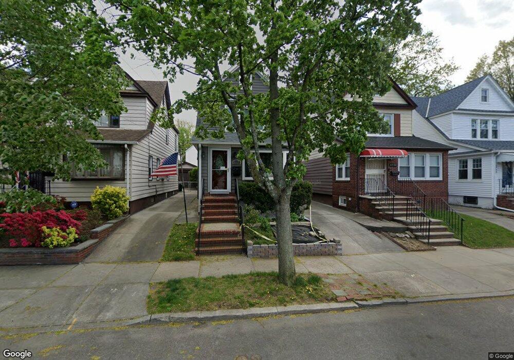 6936 Manse St, Forest Hills, NY 11375 - photo 1