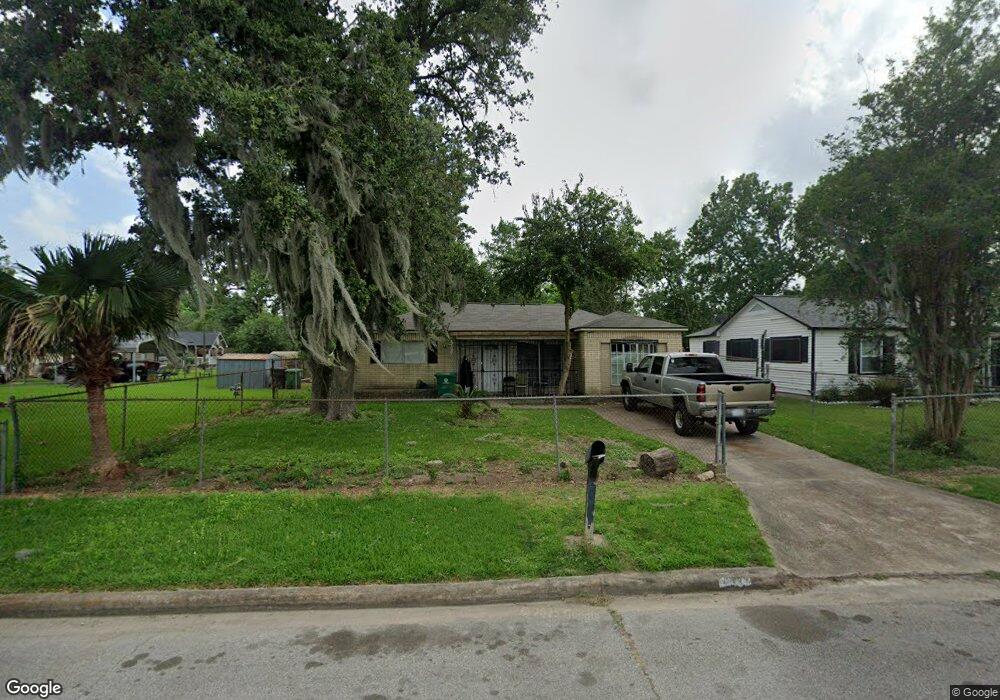 7334 Marilyn Ln, Houston, TX 77016 - photo 1