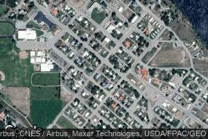 505 16th St, Bridgeport, WA 98813