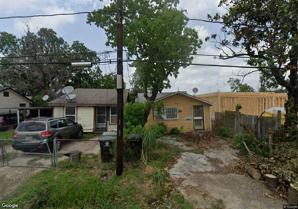 115 E 38th St, Houston, TX 77018 - photo 1