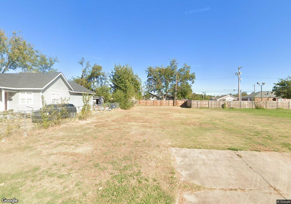 2215 N Aydelotte Ave, Shawnee, OK 74804 - photo 1
