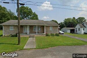 614 Pocahontas St W, Rupert, WV 25984