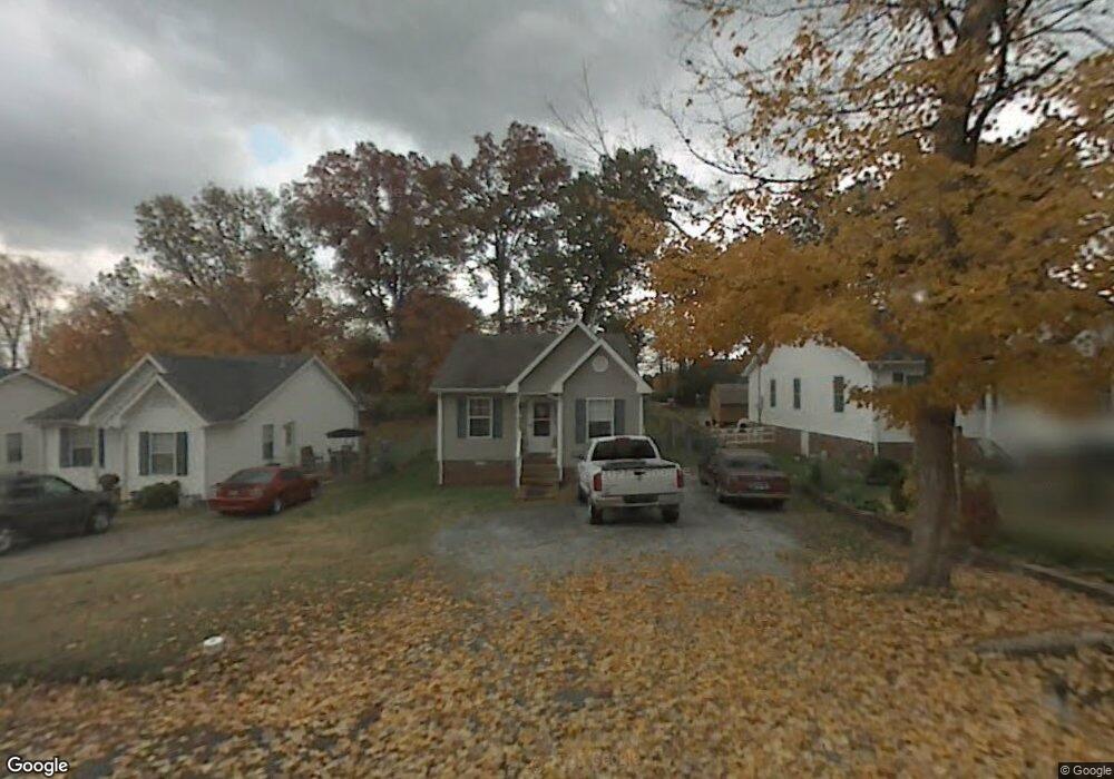 106 Oak Ave, Dickson, TN 37055 - photo 1