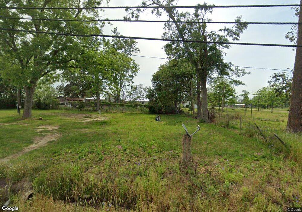 203 Ocmulgee St W, Broxton, GA 31519 - photo 1