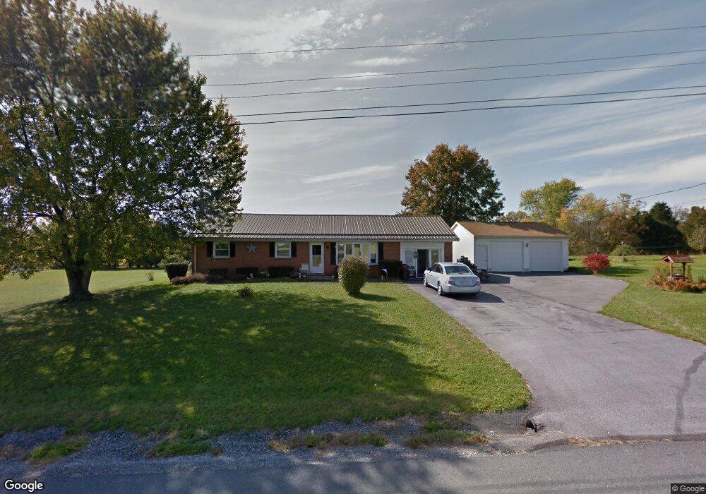 10198 Orenda Dr, Greencastle, PA 17225 - photo 1