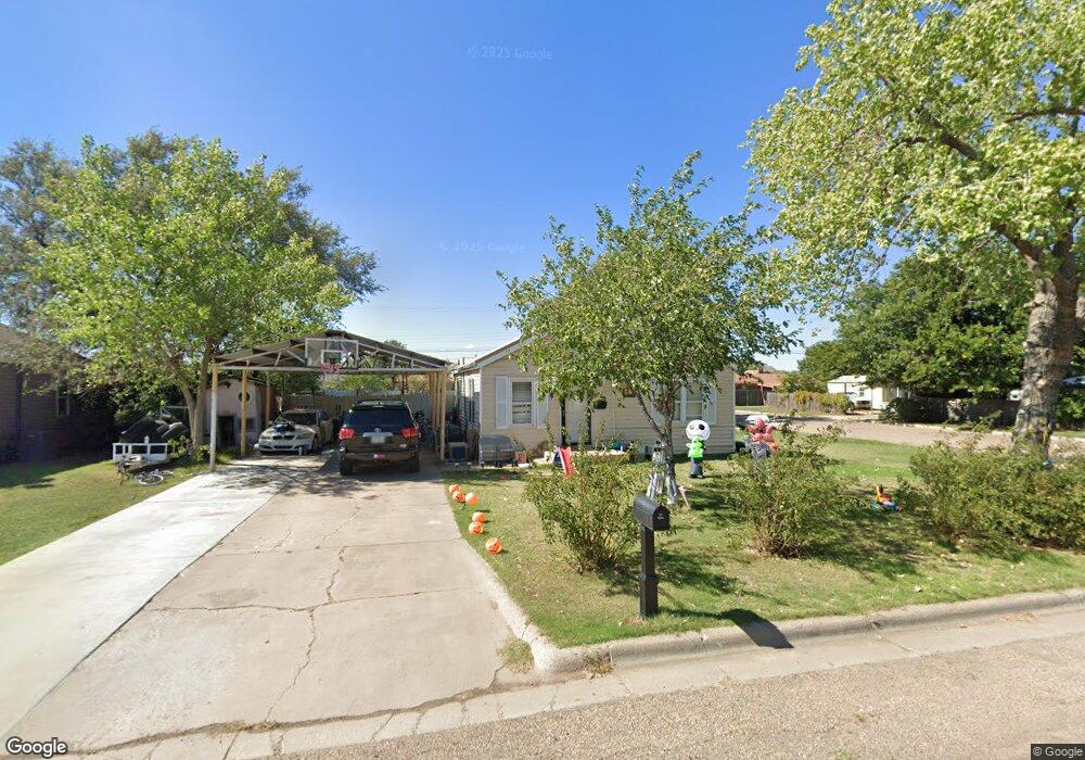 623 Cedar Ave, Dumas, TX 79029 - photo 1