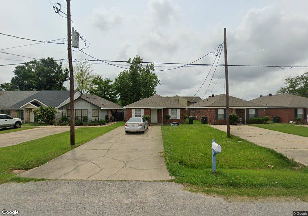 1815 S Tallowood Dr, Lake Charles, LA 70605 - photo 1