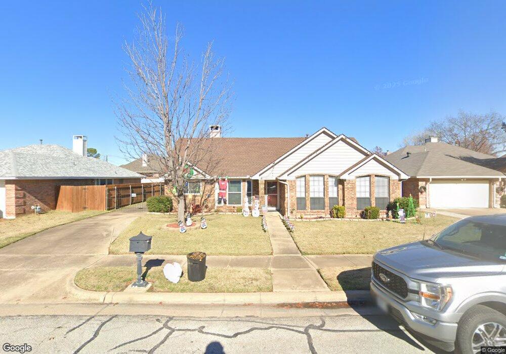 2609 Willow Crest Ct, Bedford, TX 76021 - photo 1