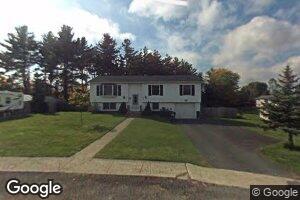 6 Lincoln Cir, Wallkill, NY 12589