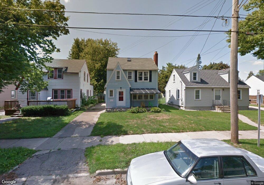 1209 N Jenison Ave, Lansing, MI 48915 - photo 1