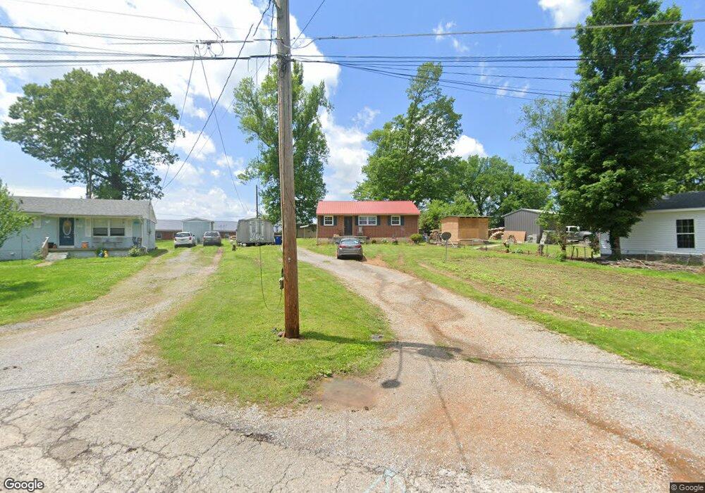 108 Crestview Cir, Shelbyville, TN 37160 - photo 1