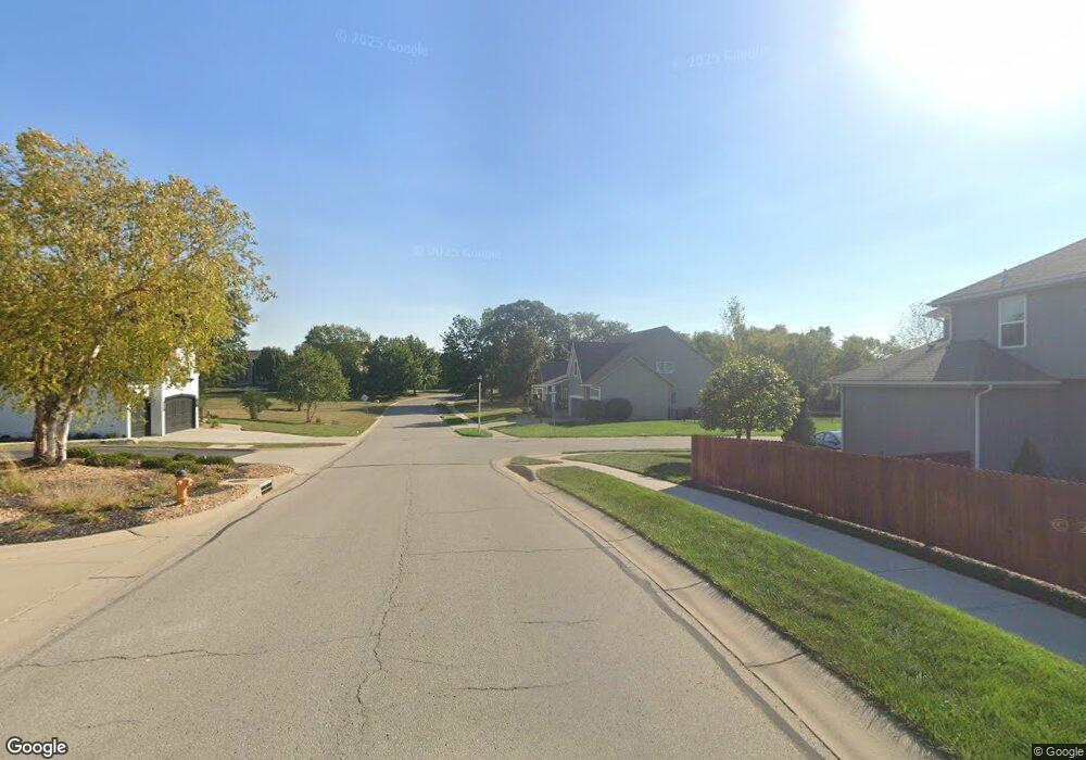 21706 W 61st St, Shawnee, KS 66218 - photo 1