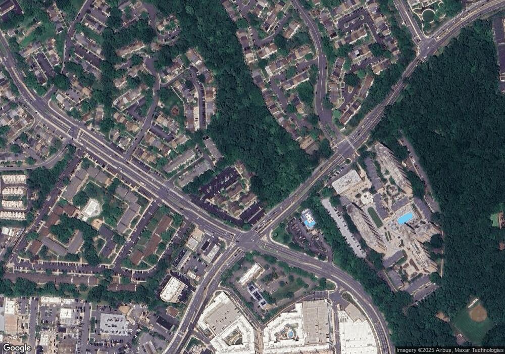 9506 Lee Hwy unit A, Fairfax, VA 22031 - photo 1