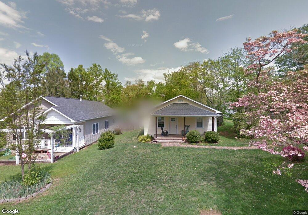 128 Round Top Rd, Asheville, NC 28803 - photo 1